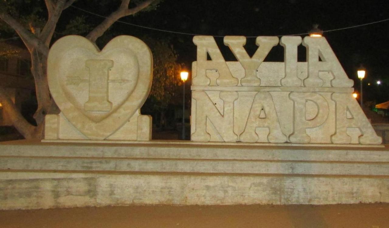 Spiros Luxury Apartments Ajia Napa Zewnętrze zdjęcie